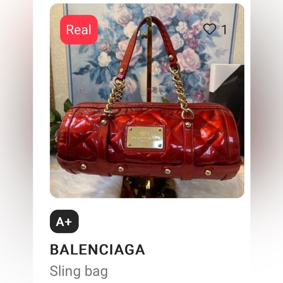 Balenciaga Papillon Handbag in Red Patent Leather - Picture 11 of 13